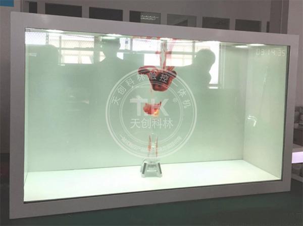 透明展示柜让时尚与互动体验相结合03